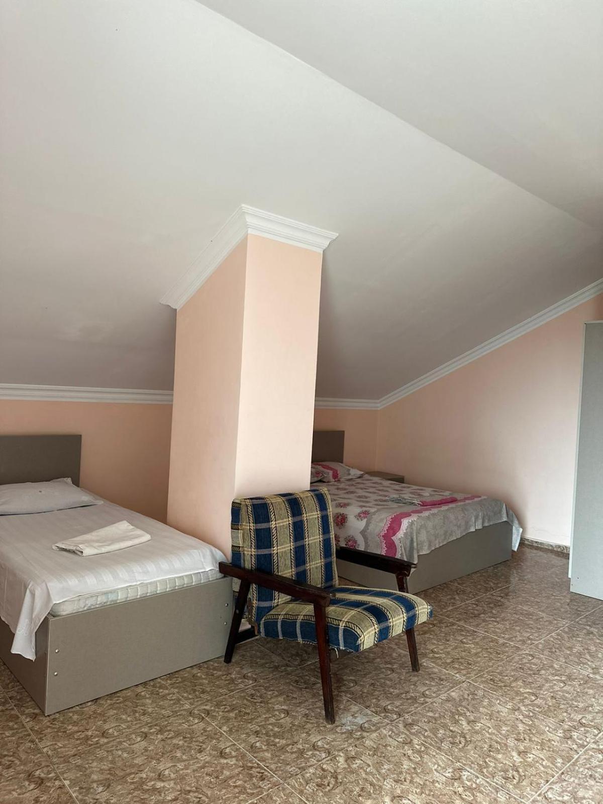 Гостьовий будинок Shamil House Махінджаурі Екстер'єр фото