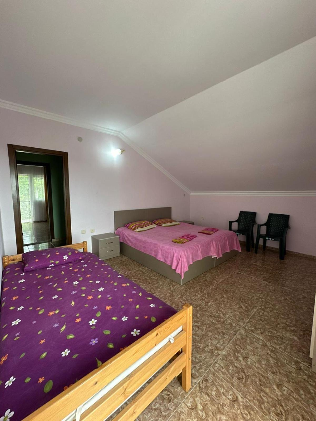 Гостьовий будинок Shamil House Махінджаурі Екстер'єр фото