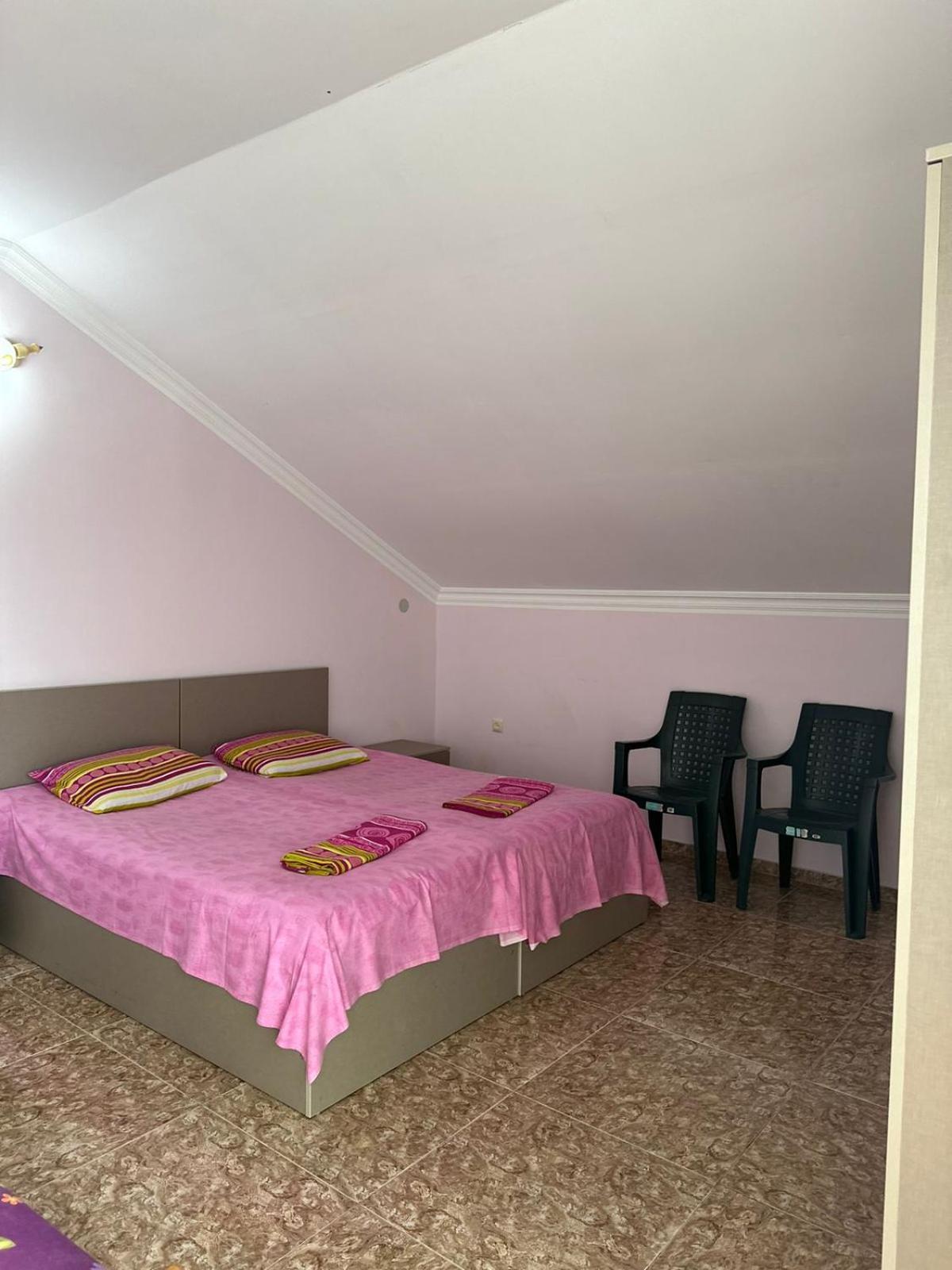 Гостьовий будинок Shamil House Махінджаурі Екстер'єр фото