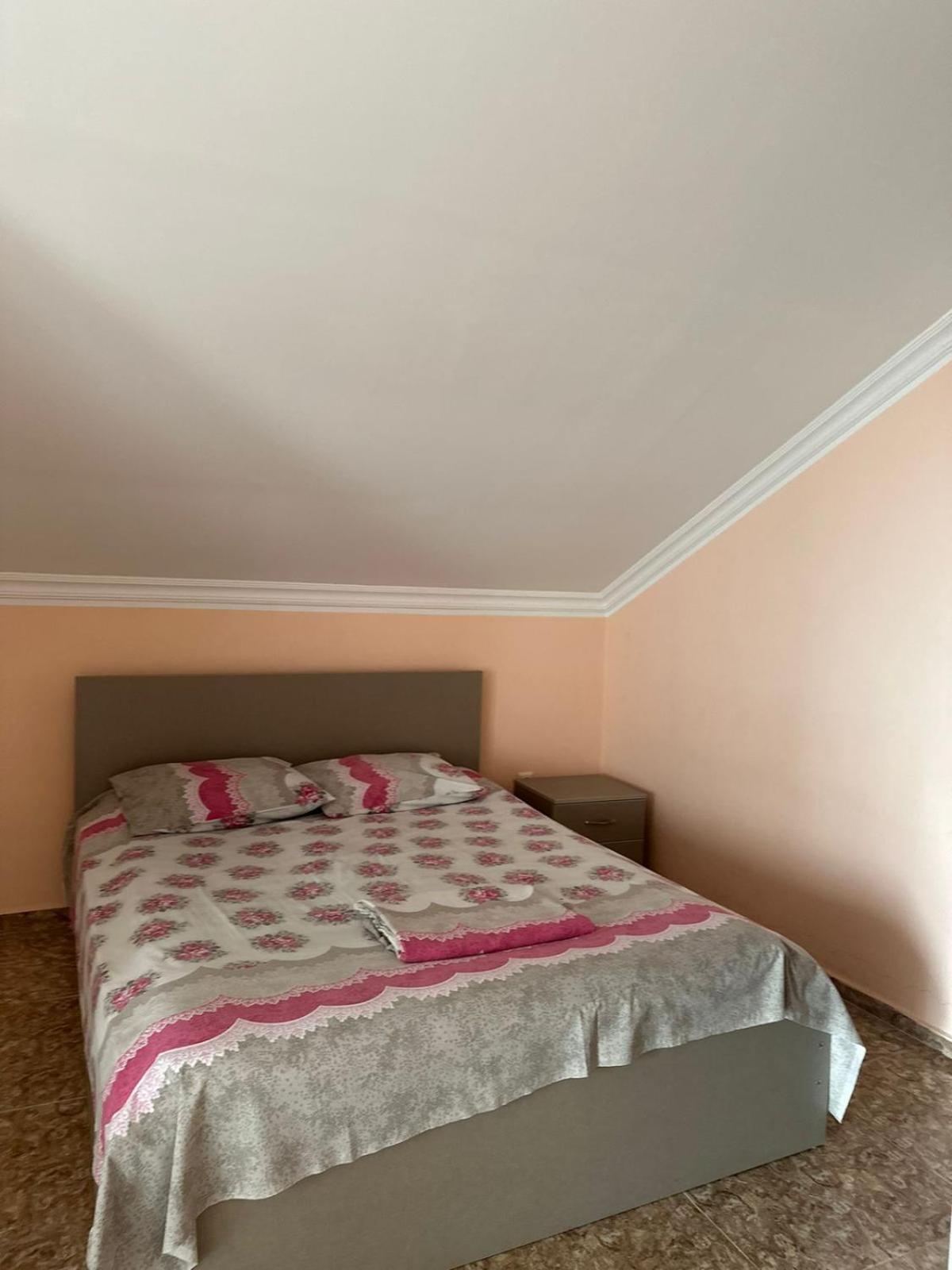 Гостьовий будинок Shamil House Махінджаурі Екстер'єр фото