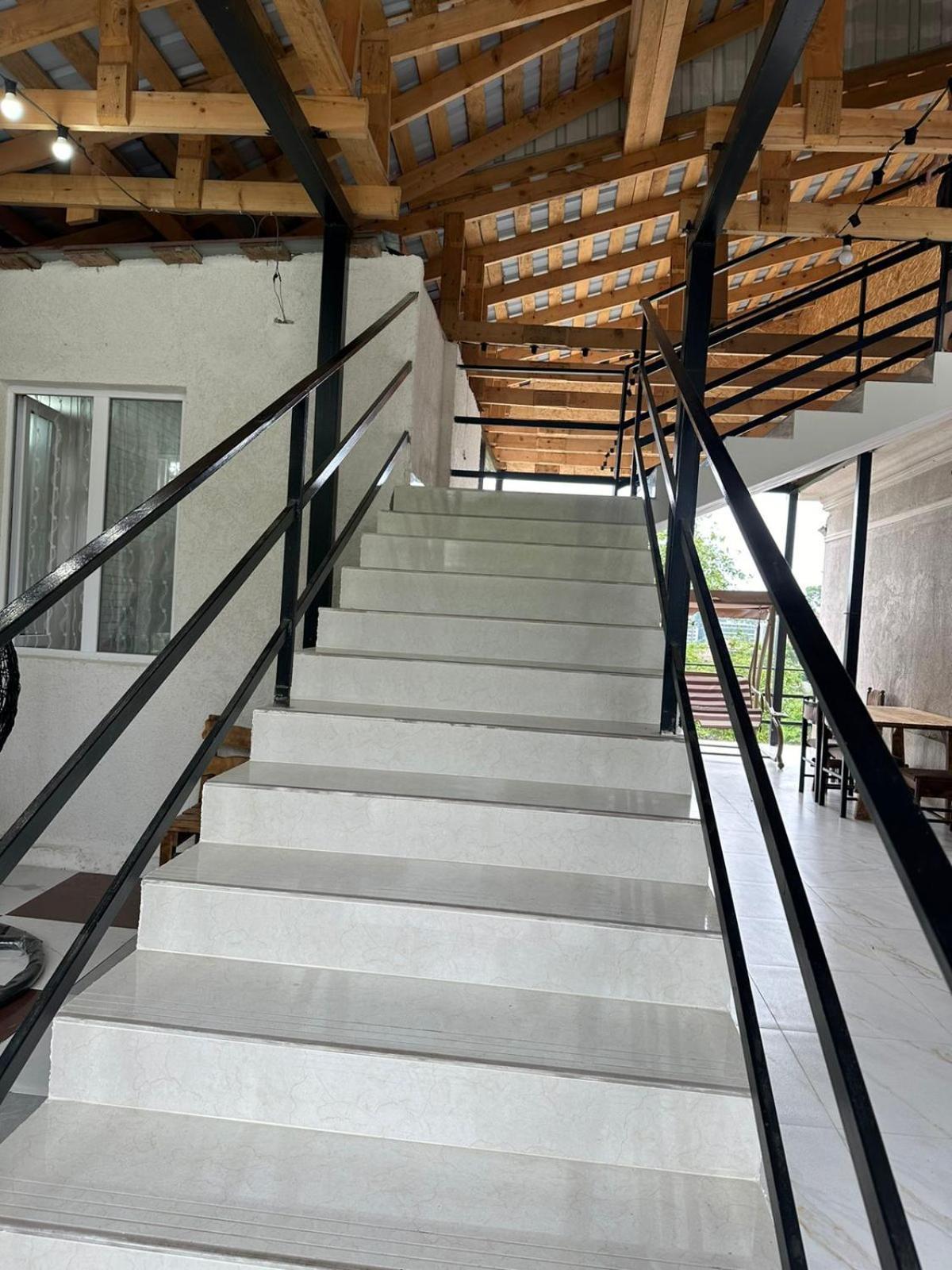 Гостьовий будинок Shamil House Махінджаурі Екстер'єр фото