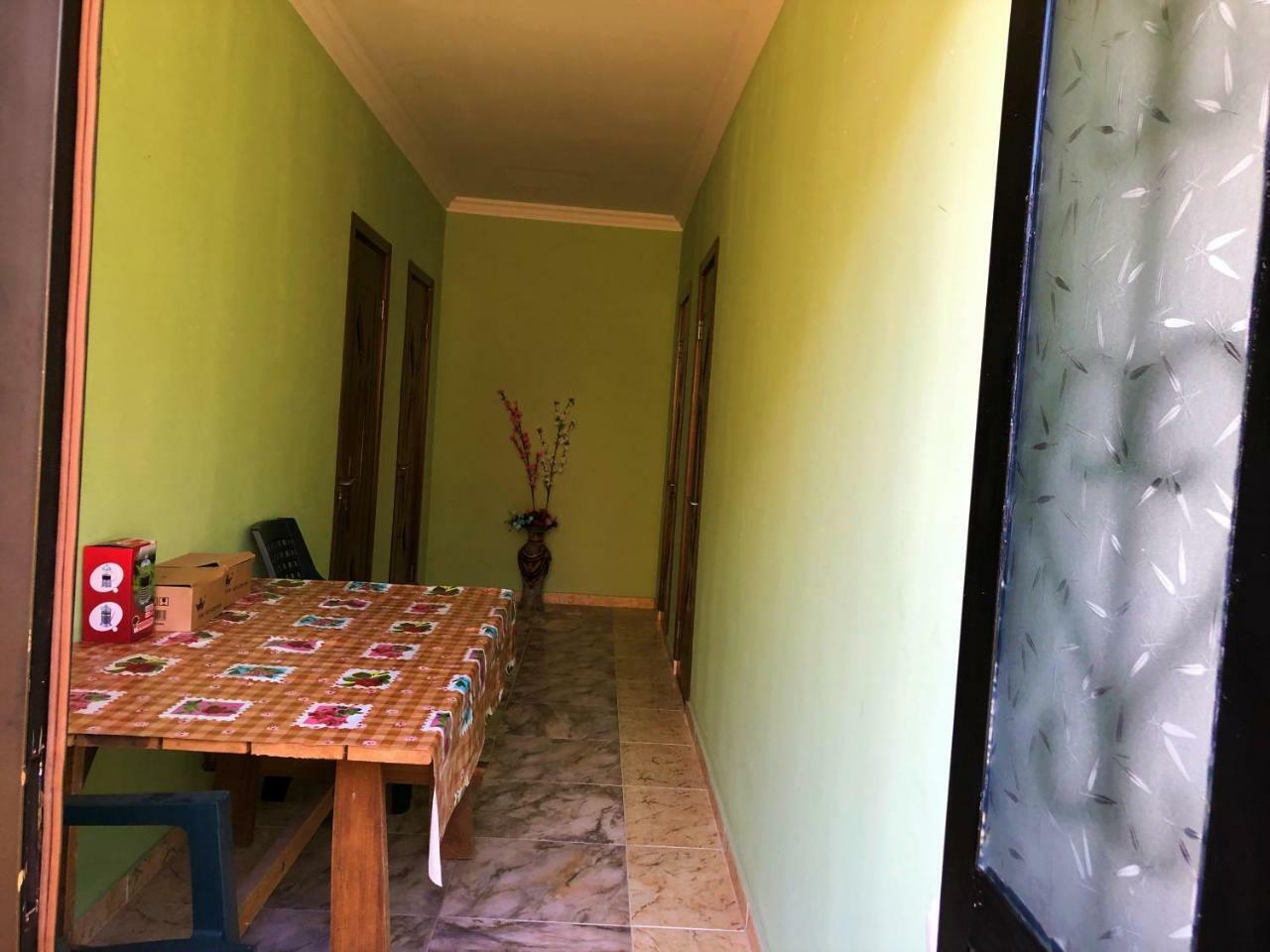 Гостьовий будинок Shamil House Махінджаурі Екстер'єр фото